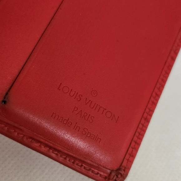 Louis Vuitton Red Epi Bi-fold Wallet - Picture 7 of 10